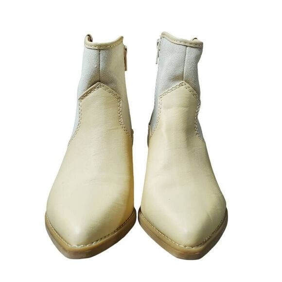 Universal Thread Woman's Short tan Western Cowboy Booties Size 6 - Picture 3 of 5